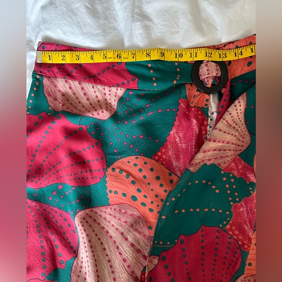 Bossa Nossa Seashell Print Cover Up Skirt Size Medium - Picture 8 of 9